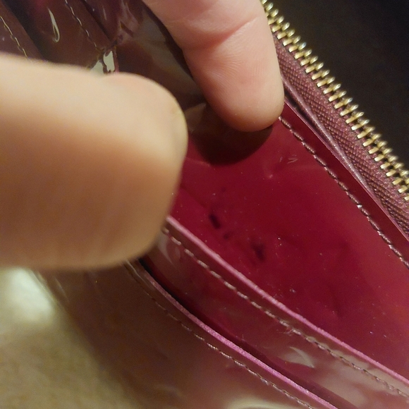 Louis Vuitton wallet on chain - Picture 9 of 12